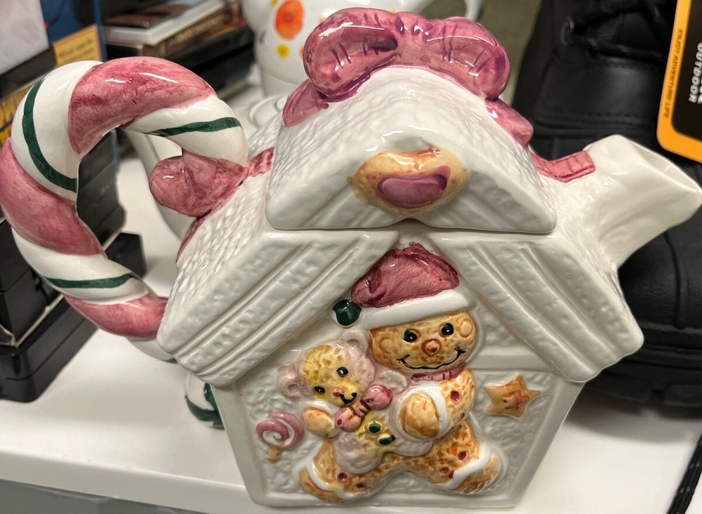 Ceramic Teddy Bear Christmas Themed Tea Pot