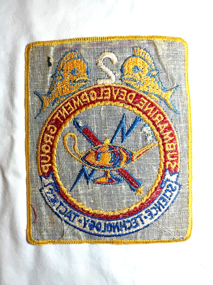 NAVY SUBMARINE DEVELOPMENT GROUP TWO EMBROIDERED PATCH