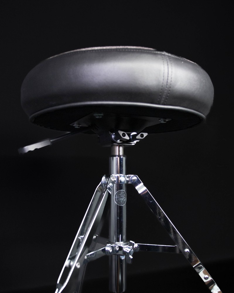Roc-N-Soc Extended Base Round Throne - Grey