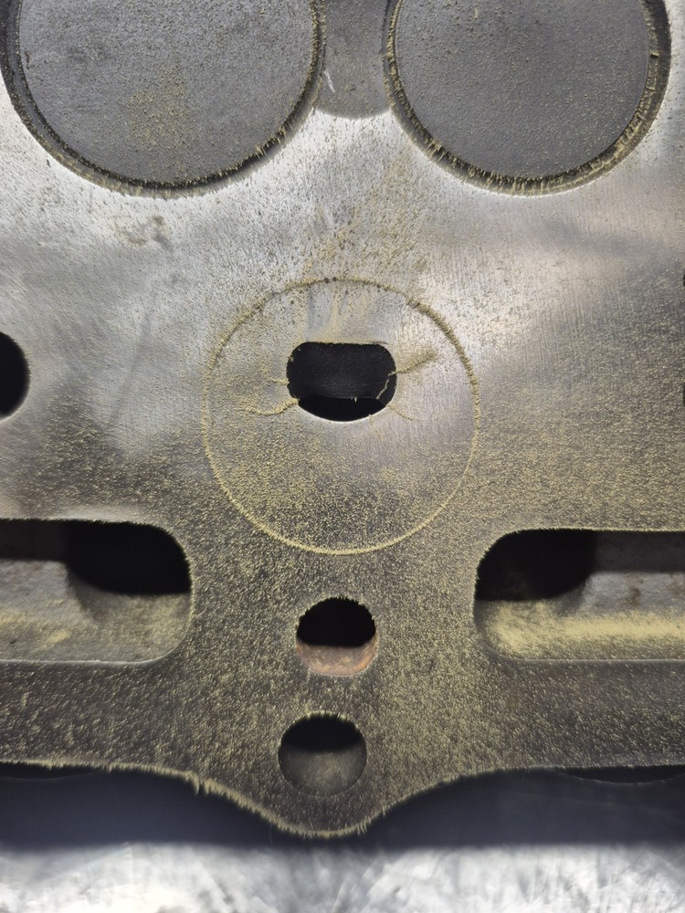 2005 Case 420 Skid Steer Loader Cylinder Head