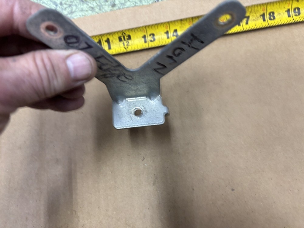 2007 FORD EDGE Horn Bracket