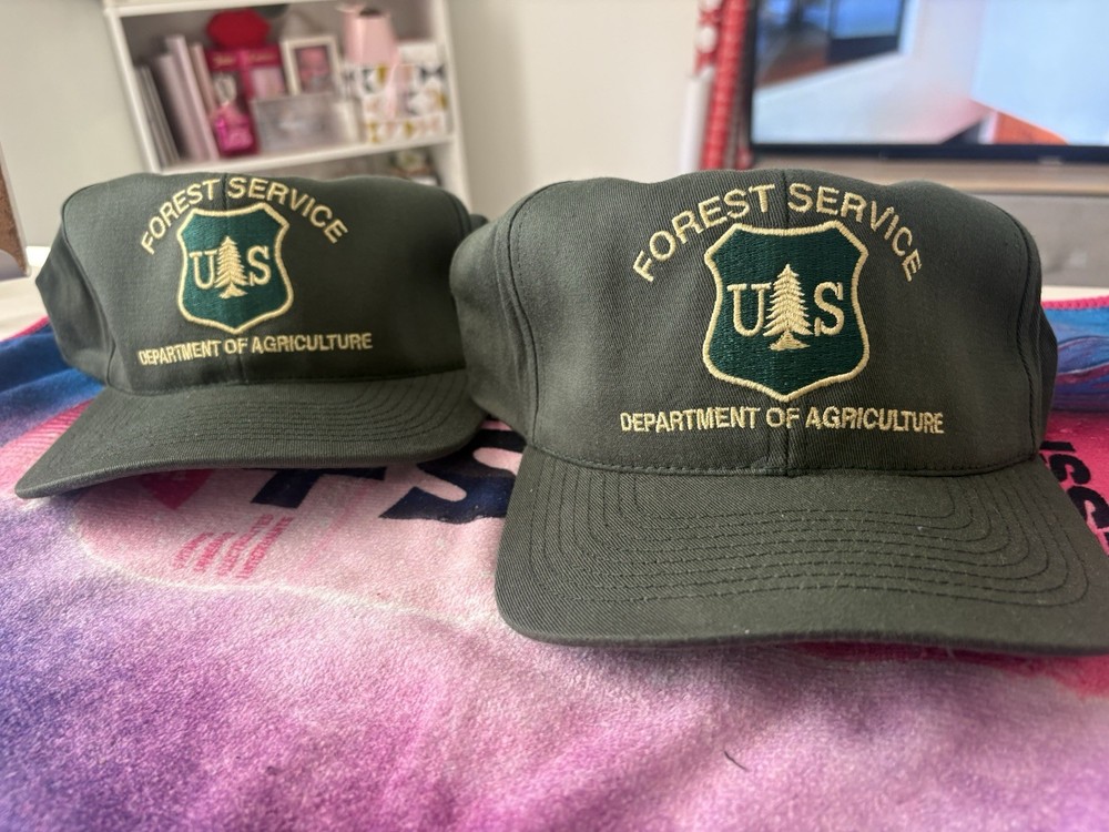 2 Hats Size ML /XL