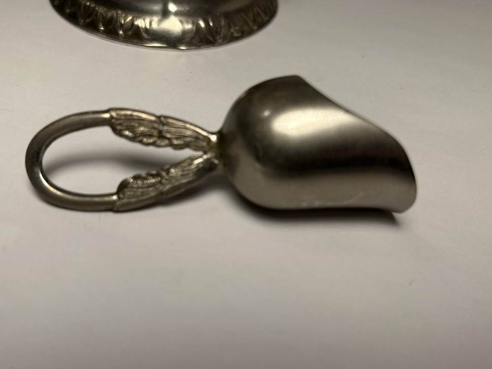 Vintage Silverplate Sugar Scuttle Rose Accent With Scoop 5.75”