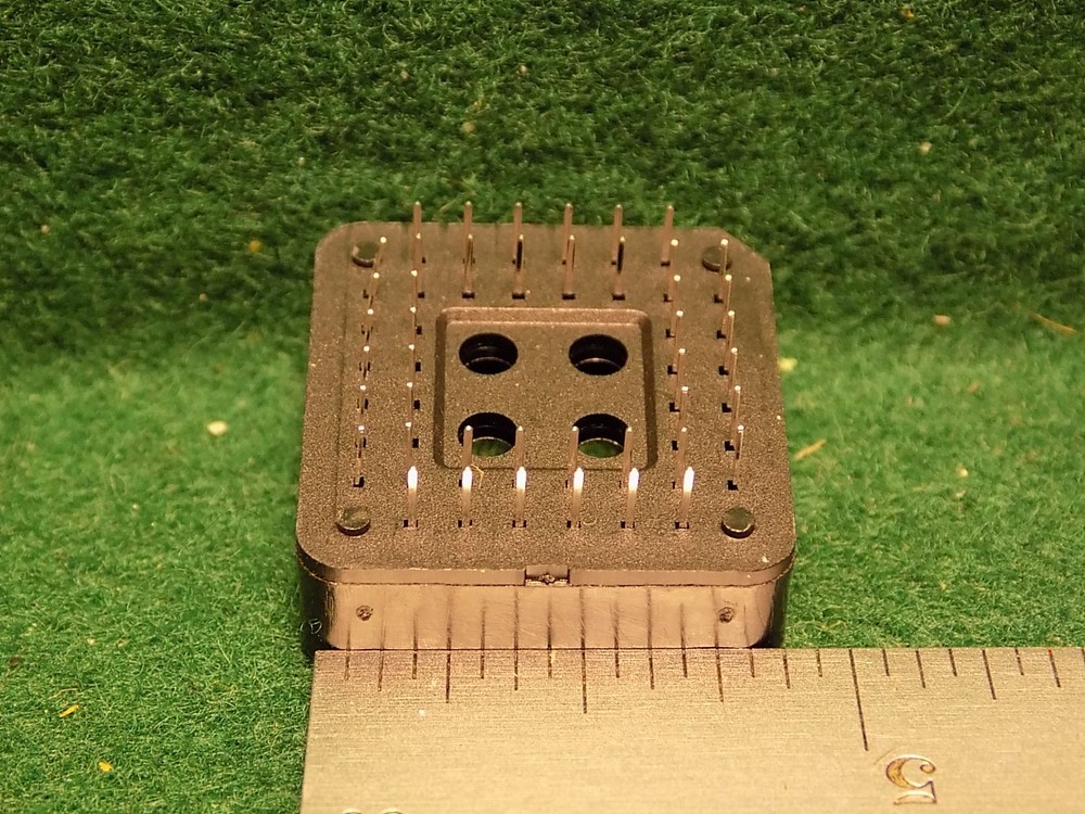 (1 PC) KYCON P44111 IC SOCKET 44 POS ROHS NOS