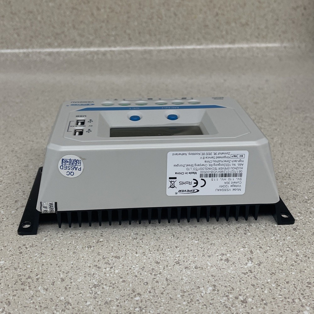 ® 30A Solar Charge Controller 12V/24V Auto Working PWM Solar Panel Charge Reg...