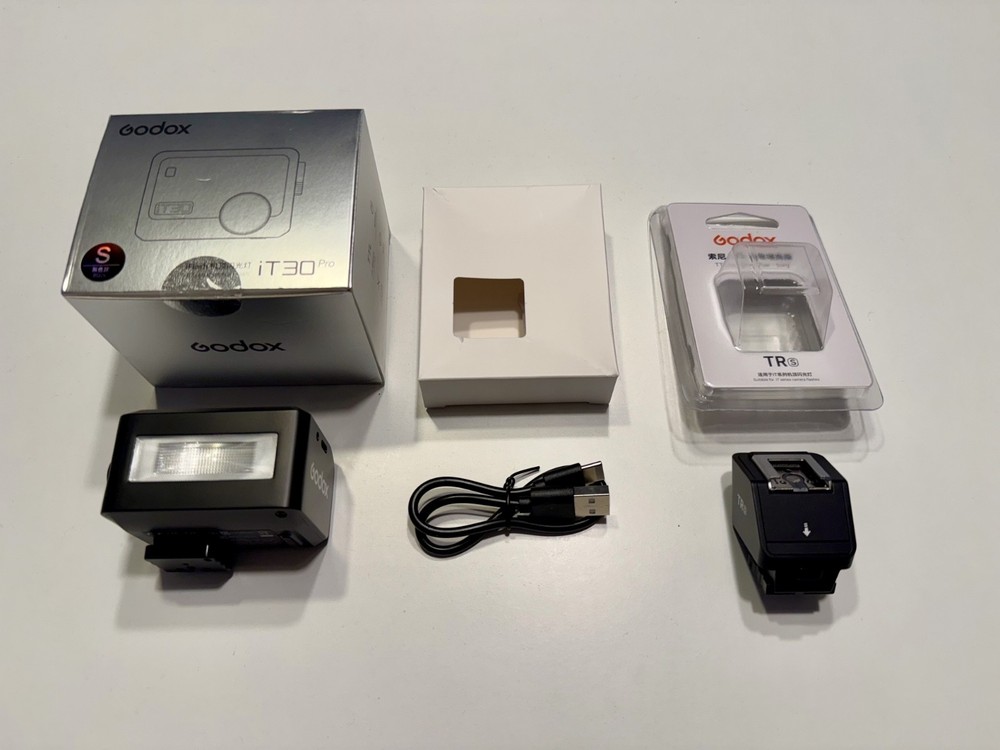 Godox iT30 Pro-S TTL Mini Wireless Camera Flash Speedlite with hot shoe riser