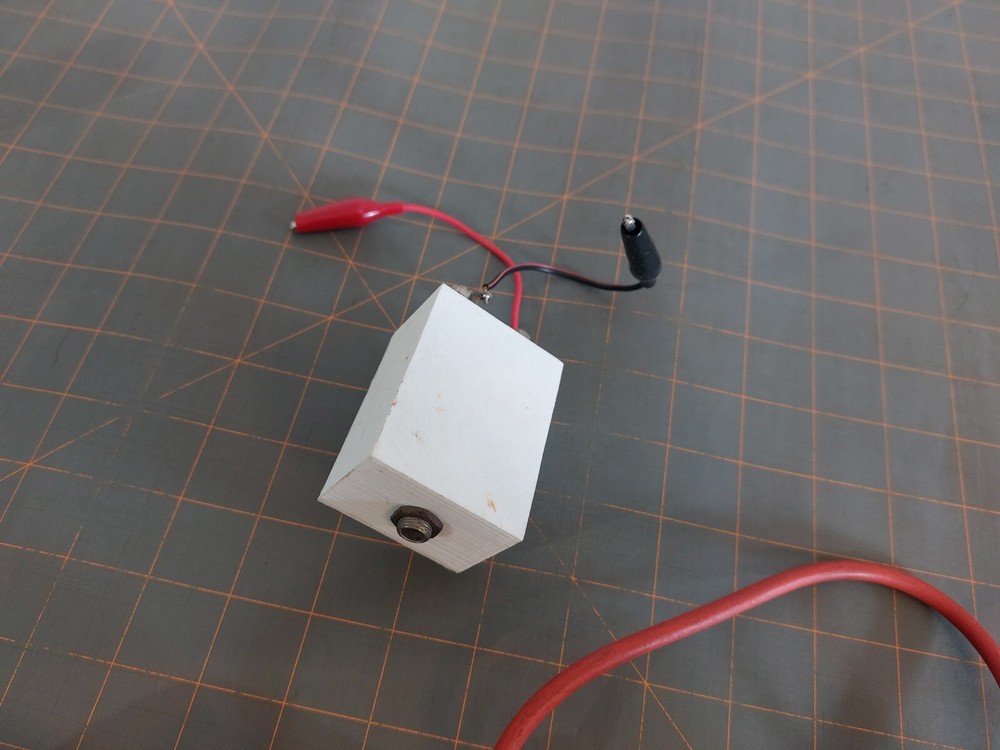 Amphenol High Voltage Probe