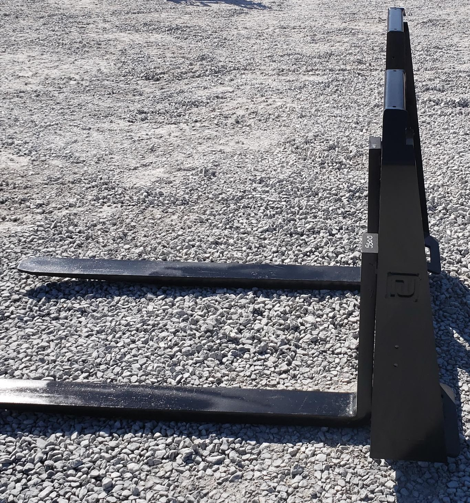 60" Root Grapple Grease and 48" Walk Through Pallet Forks Combo Quick Attach