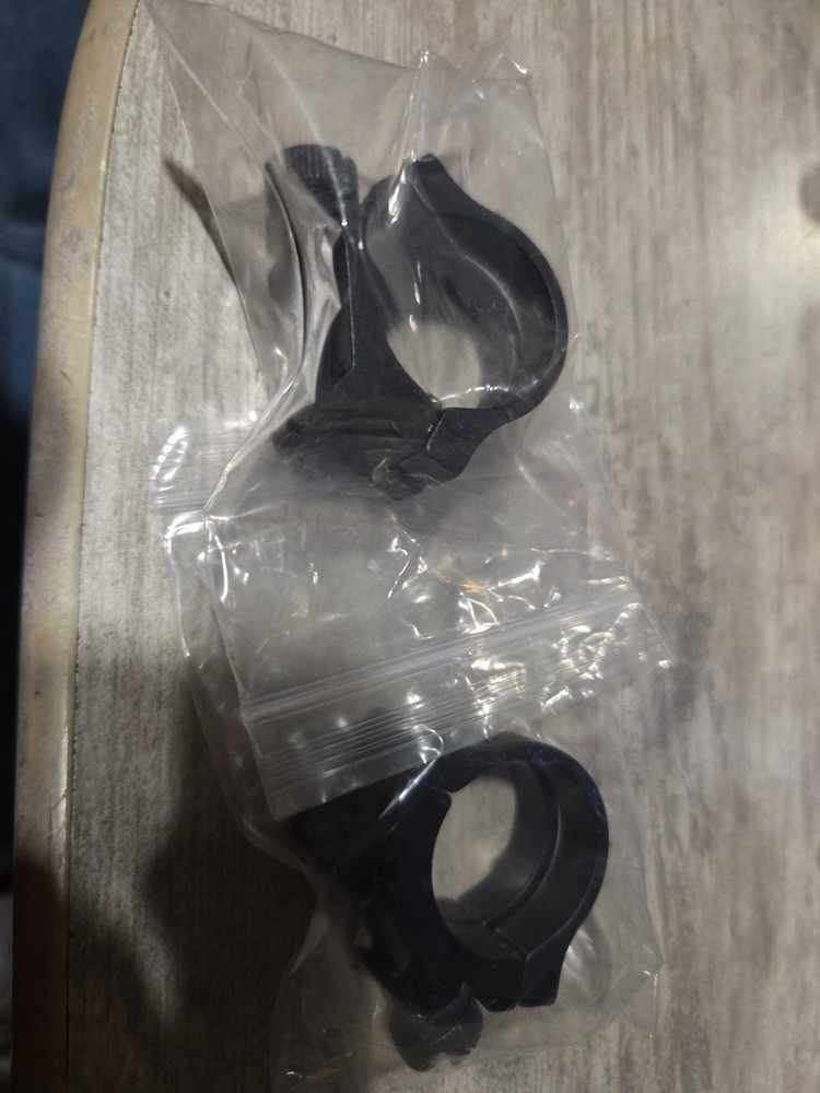 weaver Low 1" Rings  2 strap 4 bolt