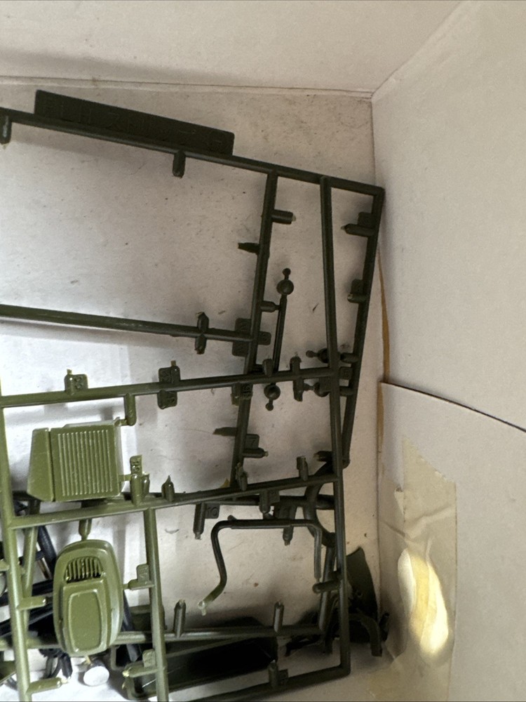 WW2 Model Motorcycle Parts 📦