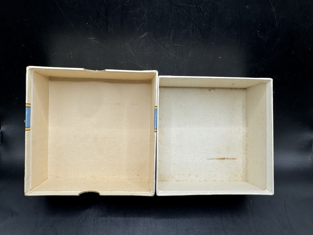 JOHNSON & JOHNSON BABY REQUISITES EMPTY BOX 1930’S