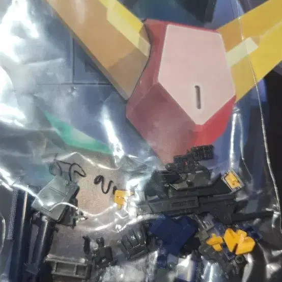 RG Gundam Mark II Titans Model Kit, Assembly, No Antenna, Complete