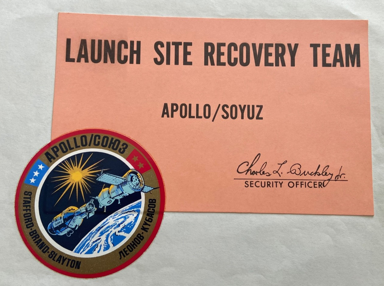Original NASA (8) Item Mixed Apollo Soyuz Lot - Includes (3) Access Badges