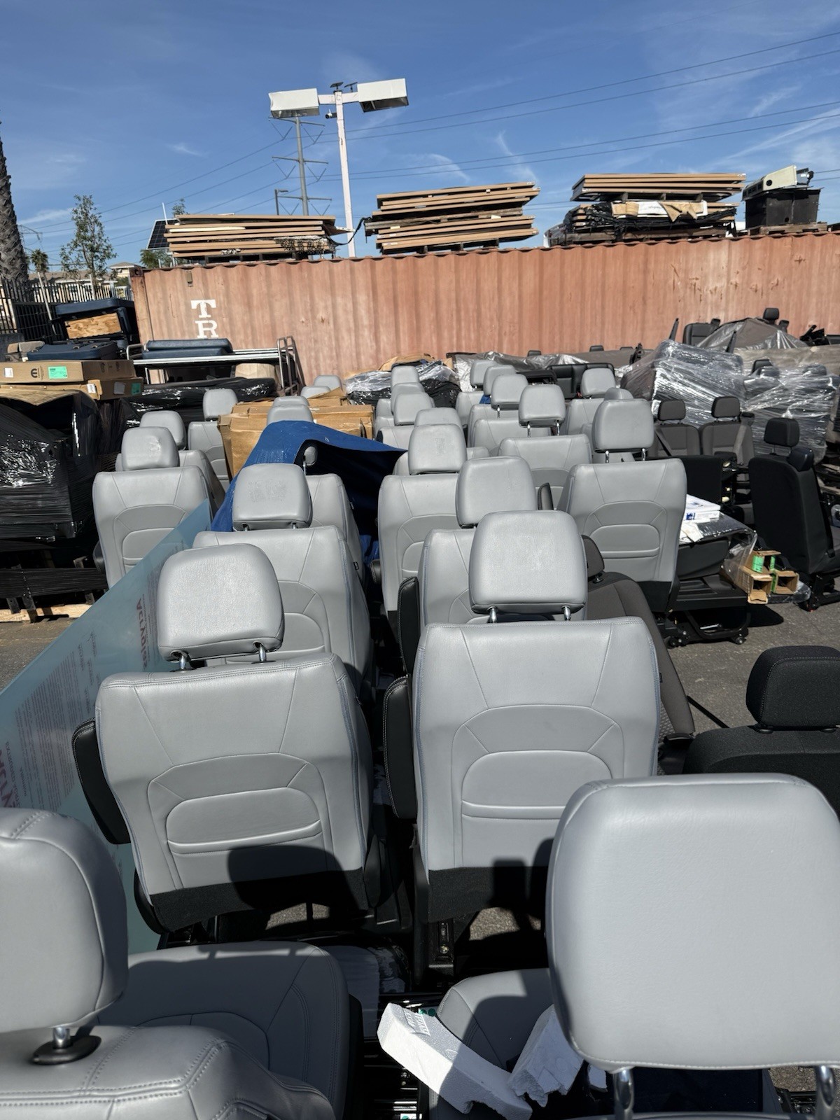 Braunability Wheelchair Van Seat Chrysler Pacifica Rh Side Passenger Seat Grey