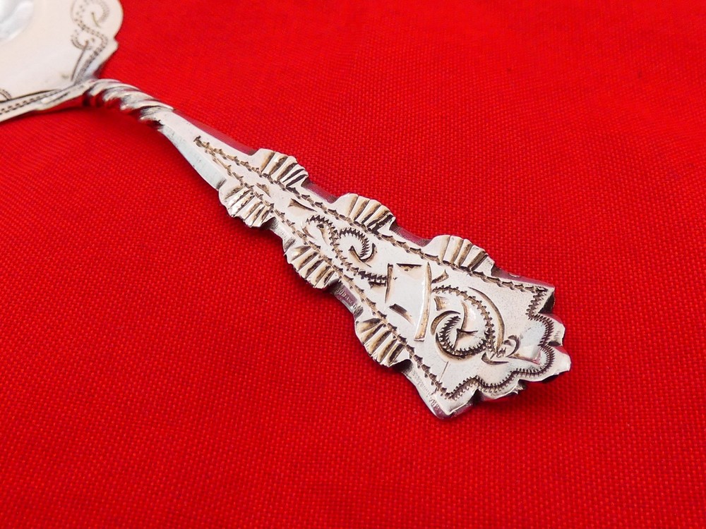 Antique Dutch Silver Caddy Spoon HR-19