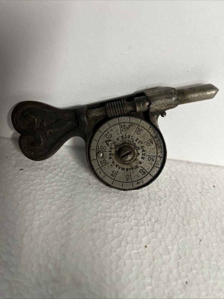 Tachometer Or Speed Indicator