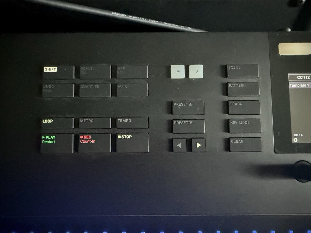 Used Native Instruments Komplete Kontrol S61 MK2 Keyboard