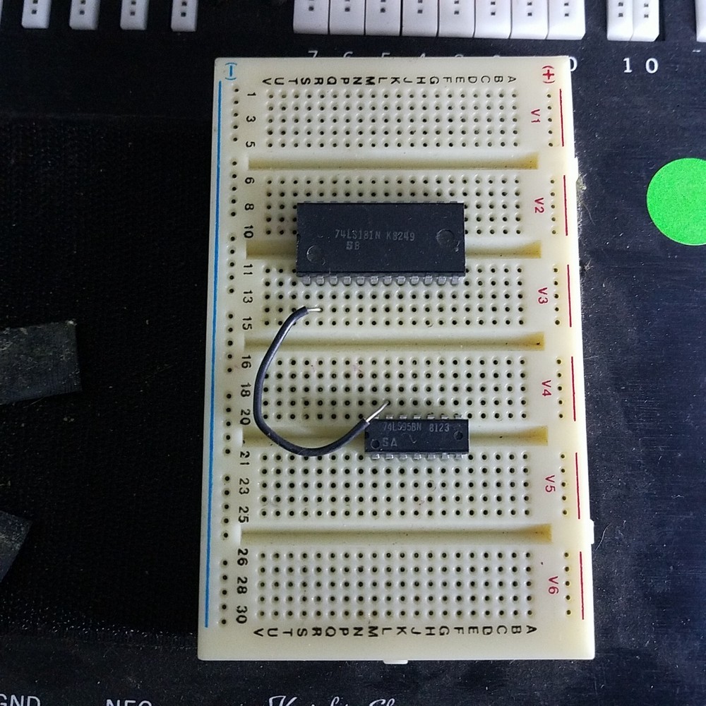 Knight Electronics Mini Lab Portable Electronics Breadboarding Kit