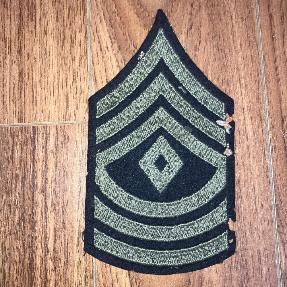 ORIGINAL WWII US ARMY NCO 1st SERGEANT JACKET INSIGNIA CHEVRONS