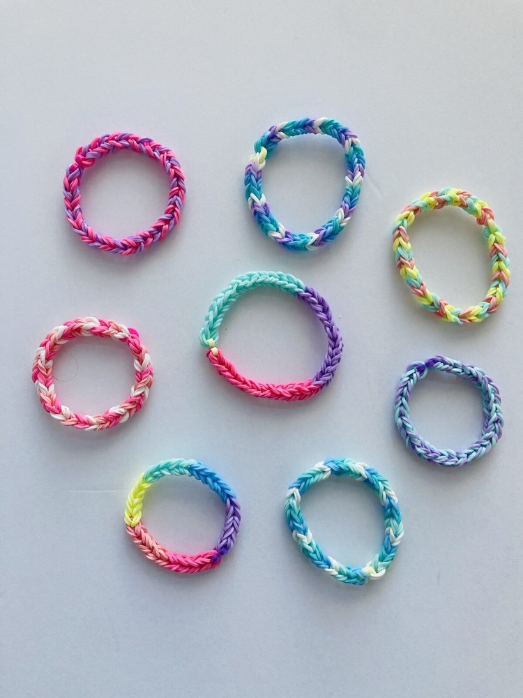 (2 PACK) Random Rainbow Loom Bracelet Nation Colors