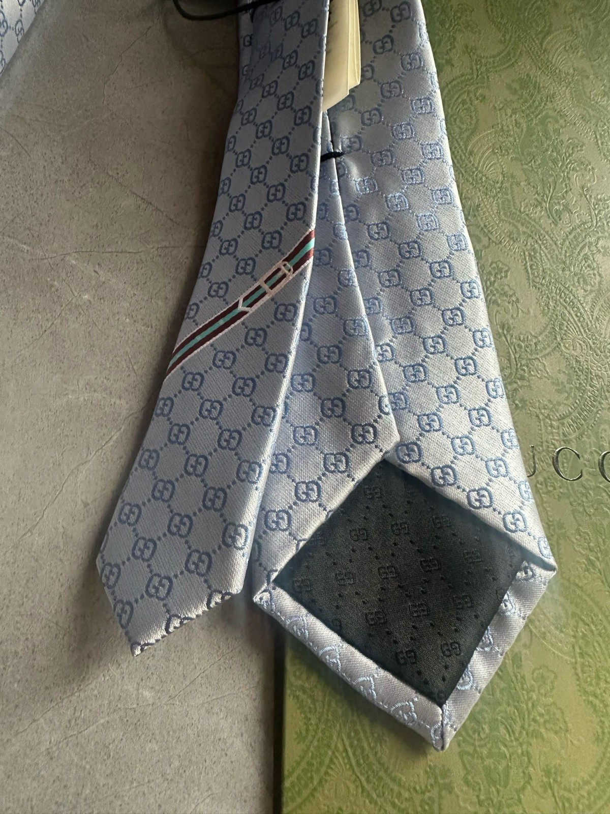 Gucci Tie Mens 100% Silk Silver GG interlocking pattern logo Full Packaging