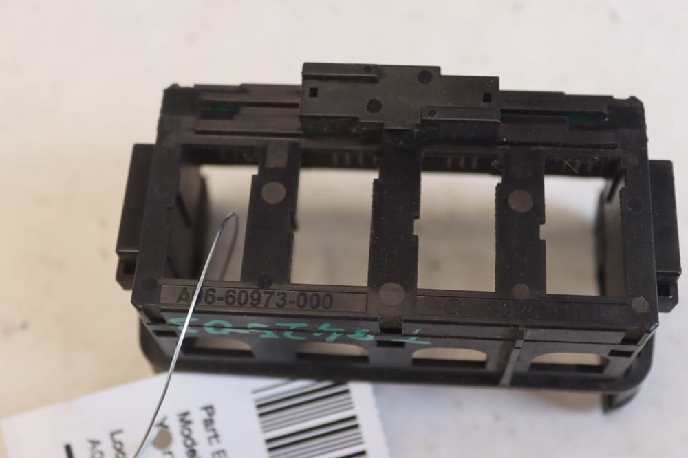 2008-2017 FREIGHTLINER CASCADIA 125 DASH SWITCH EXPANSION BRACKET SUPPORT OEM