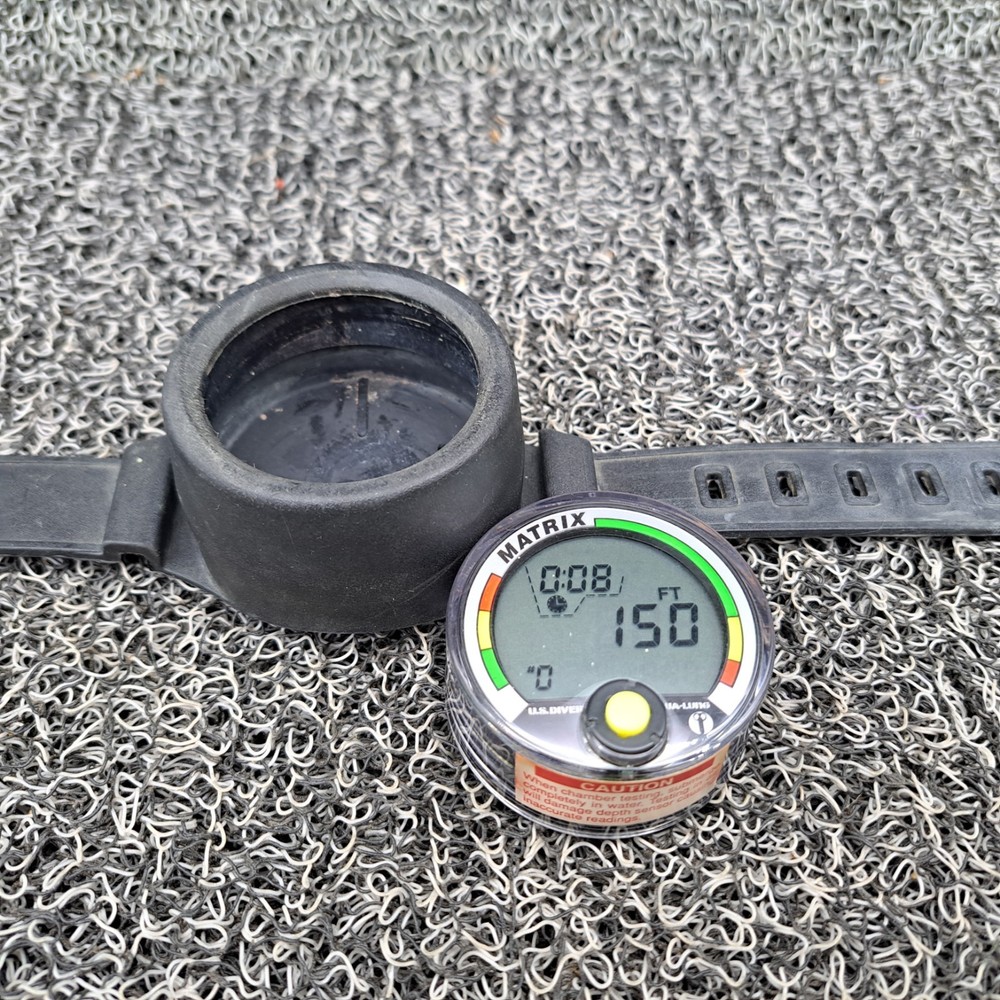 US Divers / Aqua Lung Matrix Scuba Dive Diving Computer Puck Module Wrist Band