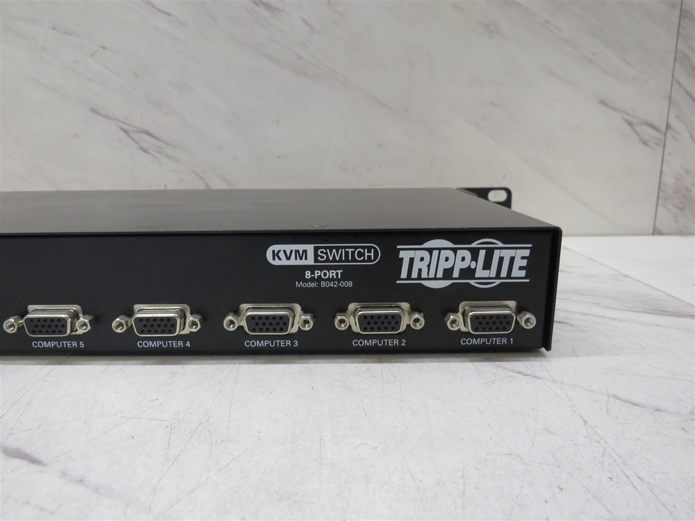 Tripp Lite NetController 8-Port Rack-Mountable KVM Switch USB-PS/2 B042-008