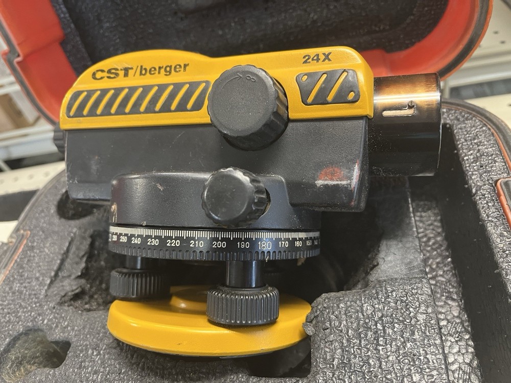 CST/Berger 24X Automatic Level w/Hard Case