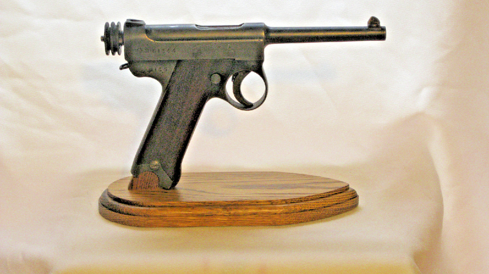 Handgun rack; handmade for 1 Nambu 14 style; made from oak;