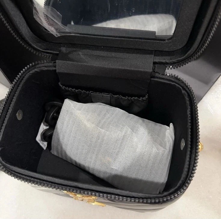 GWP VIP 𝖸𝗏𝖾𝗌𝖲𝖺𝗂𝗇𝗍𝖫𝖺 Converted YSLBeauty Vanity Case Black Purse Bag
