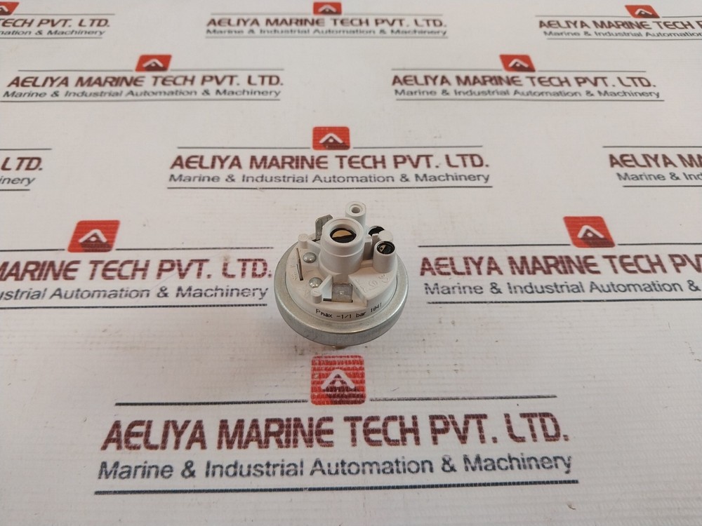Beck 901 Pressure Switch 1/1 Bar 123031000