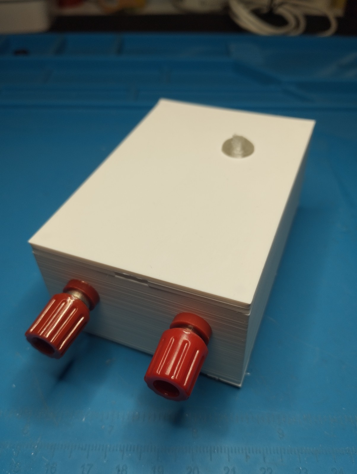 Wellbrook ALA100LN and FLG100LN Replica Antenna Amplifier