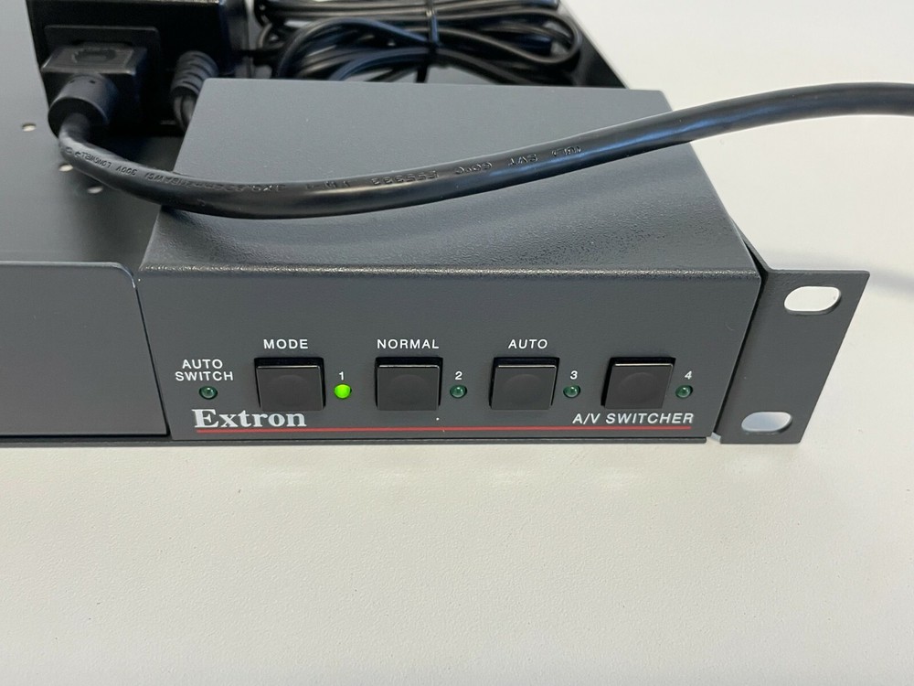 Extron MSW 4V A/V Switcher with Power Adapter Rack Mountable