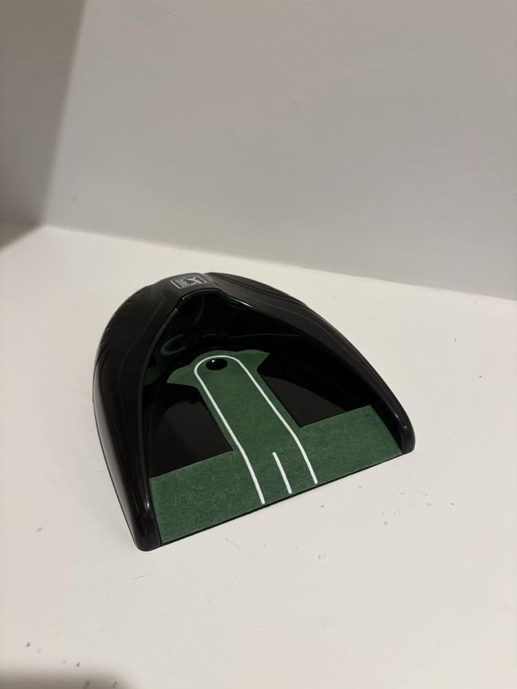 PGA Tour Automatic Putting Cup Practice Machine Battery Powered