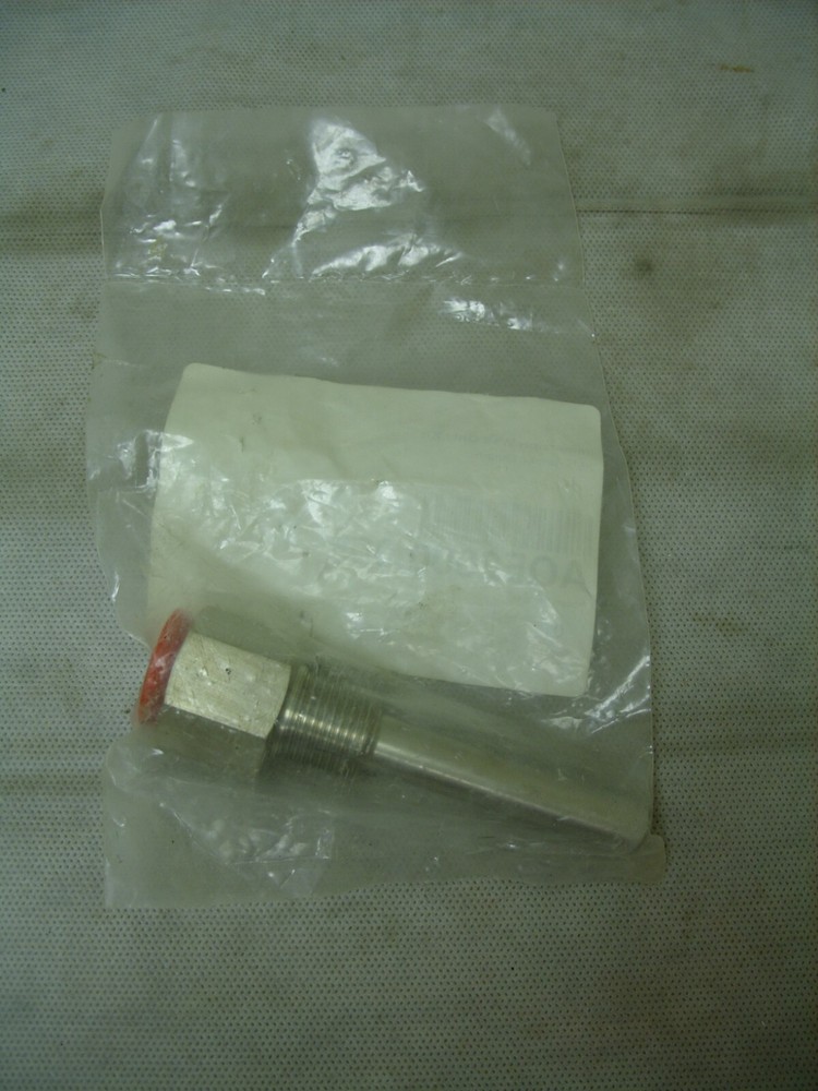 SIEMENS 2-1/2" IMMERSION WELL ONLY KIT - SEALED - AQE2000.005