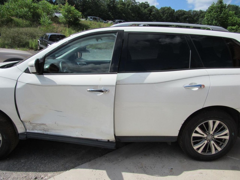 PATHFINDR 2019 Glove Box 1060115