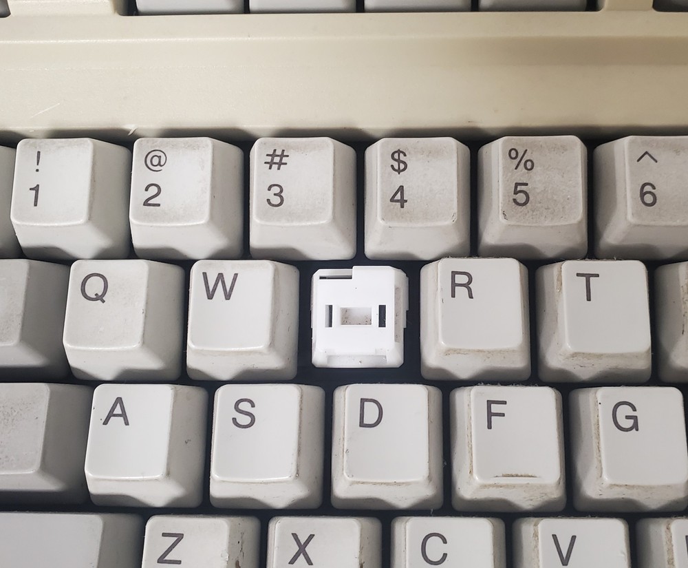 Vintage Epson T026A PS/2 Mechanical Computer Keyboard Missing Keycap