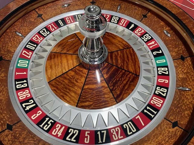 Roulette Saturn Wheel 32" TCS John Huxley (shipping-freight) FREE #LV0101