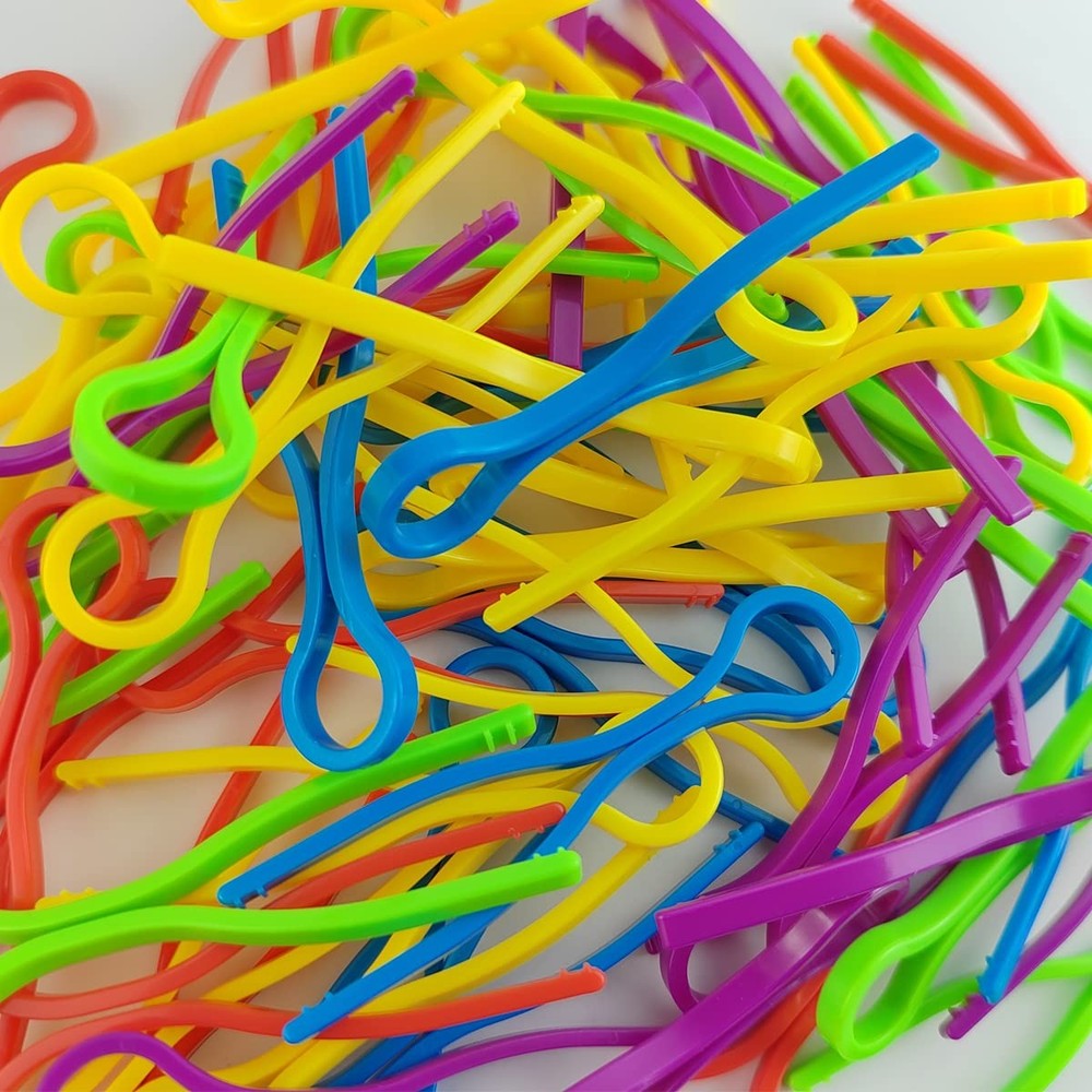 100 PCS Bobbin Thread Holders Buddies Clips Sewing Machine Access 5 Colors