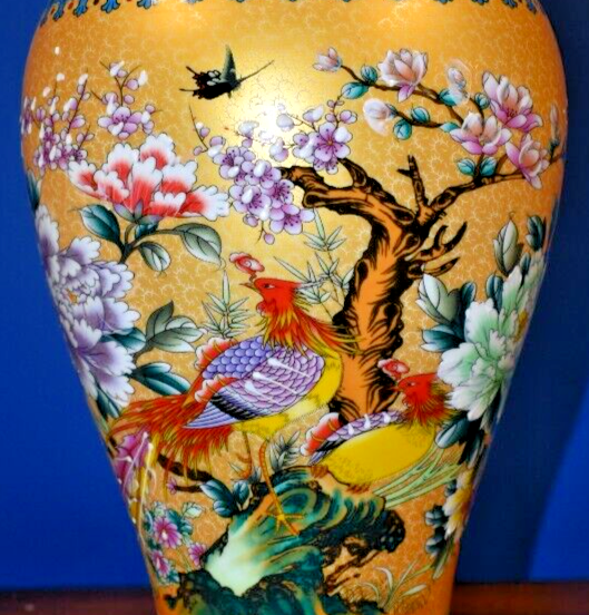18" GOLDEN PHOENIX BIRD CHINESE JINGDEZHEN PORCELAIN VASE W/STAND