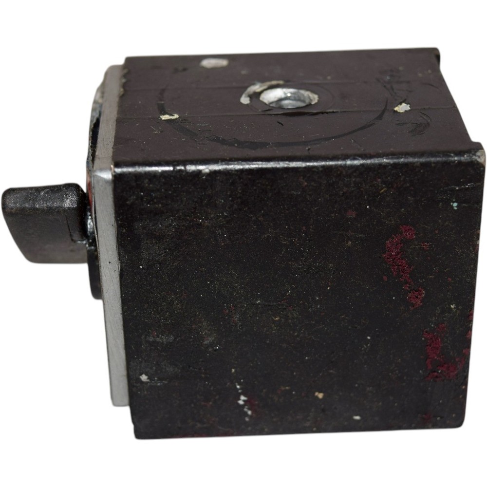 Eclipse Magnetics Magnetic Base 2'' x 2-1/2'' x 2'' Base Only