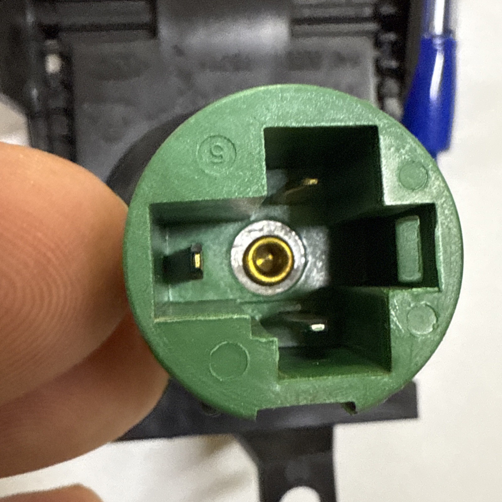 99-04 Ford F250 F350 Super Duty Dashboard Bezel Power Outlet 12V Point OEM F-250