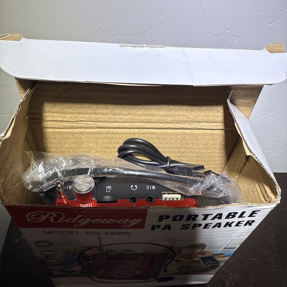 Portable PA speaker model BS – 559W Ridgeway Red
