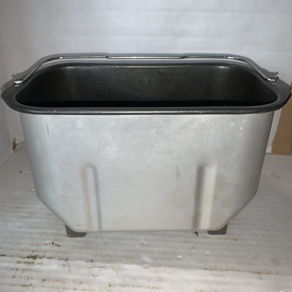 West Bend Bread Maker Pan & Paddles Model 41300 Replacement With Both Paddles