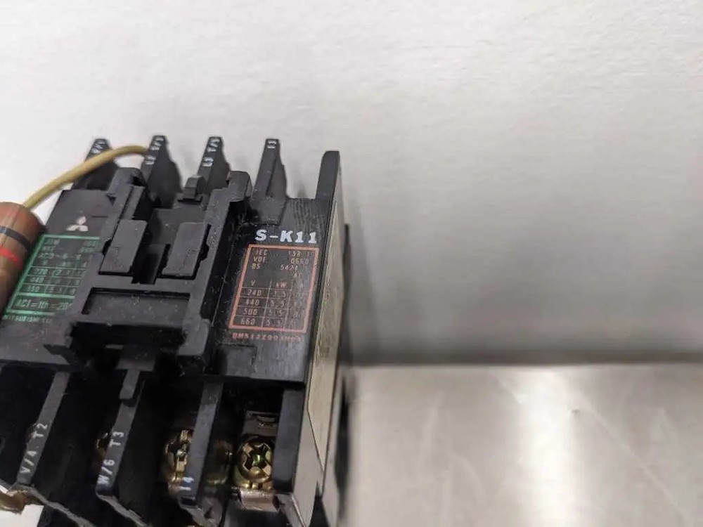 Mitsubishi S-K11 Contactor Relay
