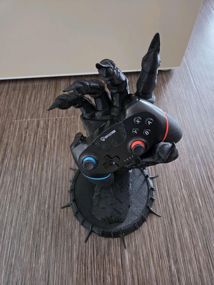 Monster Hand Game Controller Stand, Horror Tentacle Desk Holder for Switch Pro C