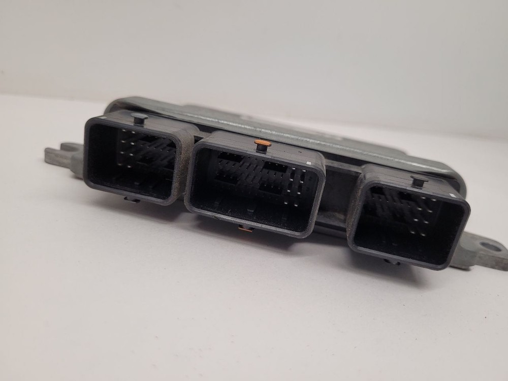 14-17 NISSAN VERSA Engine ECM Electronic Control Module 1.6L Hatchback 237033VB0