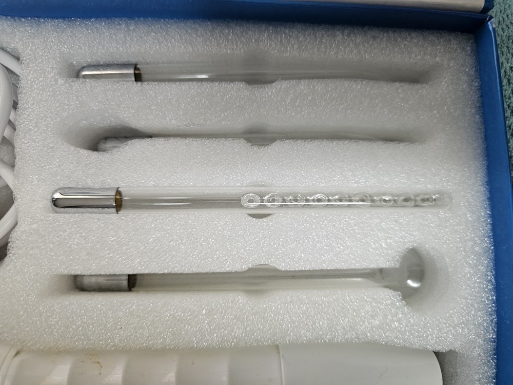 Portable High Frequency Skin Spot Machine (model JHM-08A)