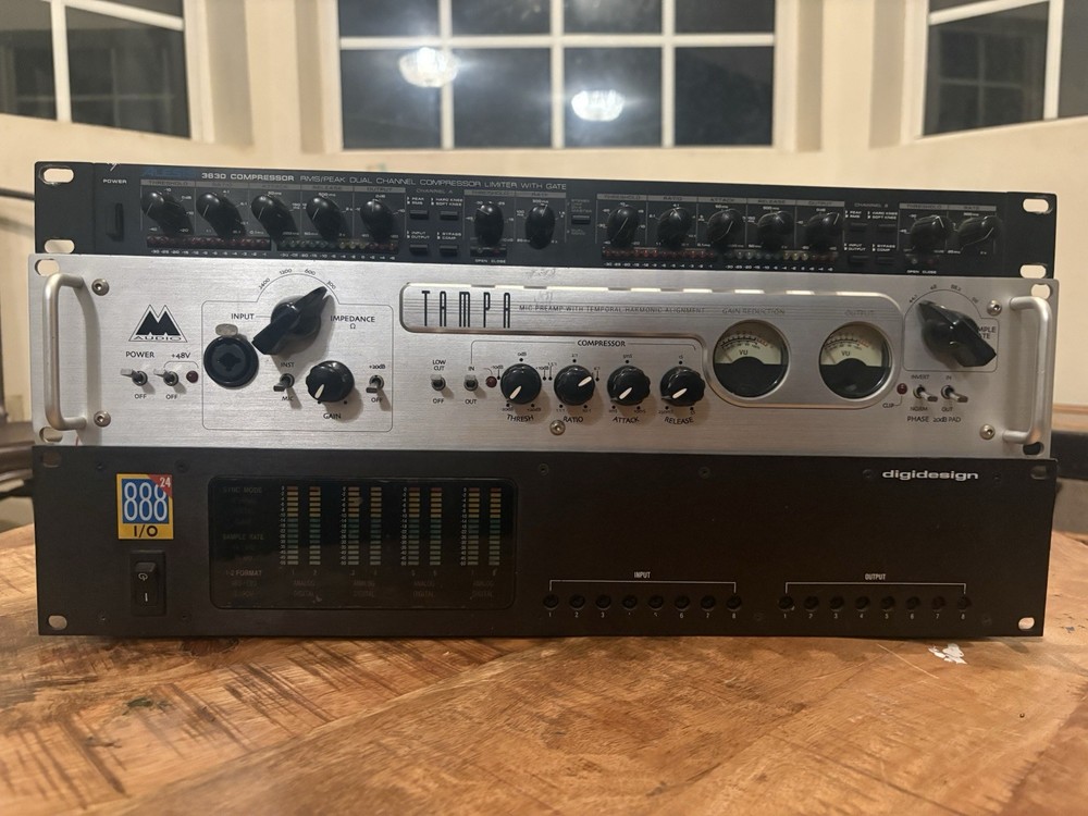 Interface/Preamp/Compressor Outboard Pack